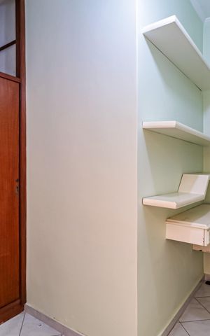 Casa à venda com 224m², 3 quartos e 3 vagas Casa à venda com 224m², 3 quartos e 3 vagasDespensa