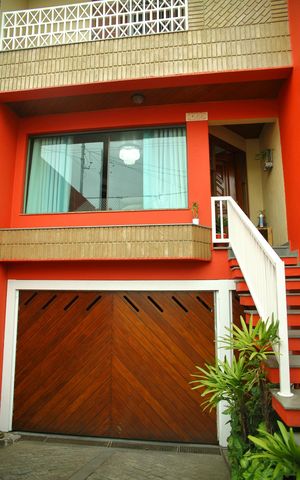 Casa à venda com 204m², 3 quartos e 5 vagasFachada