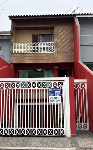 Casa à venda com 204m², 3 quartos e 5 vagasFachada