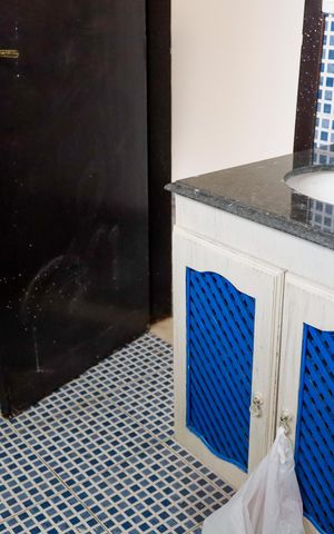 Casa à venda com 399m², 5 quartos e 3 vagas Casa à venda com 399m², 5 quartos e 3 vagasBanheiro 1