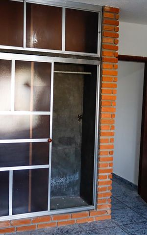Casa à venda com 399m², 5 quartos e 3 vagas Casa à venda com 399m², 5 quartos e 3 vagasQuarto 1