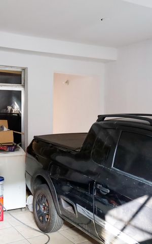 Casa à venda com 399m², 5 quartos e 3 vagas Casa à venda com 399m², 5 quartos e 3 vagasGaragem