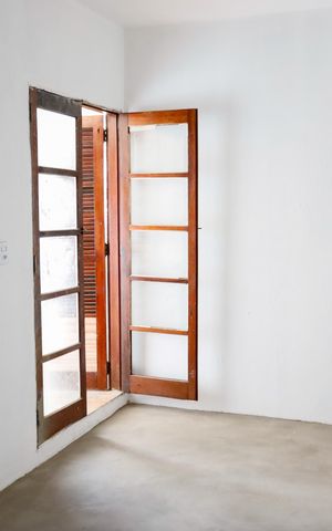 Casa à venda com 399m², 5 quartos e 3 vagas Casa à venda com 399m², 5 quartos e 3 vagasQuarto 3