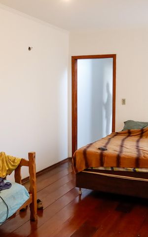 Casa à venda com 399m², 5 quartos e 3 vagas Casa à venda com 399m², 5 quartos e 3 vagasSala