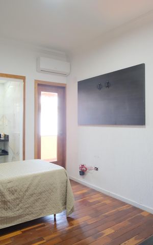 Casa à venda com 280m², 4 quartos e 5 vagasSuíte 1
