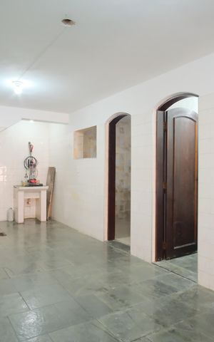 Casa à venda com 280m², 4 quartos e 5 vagasÁrea de Serviço
