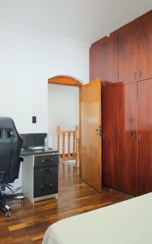Casa à venda com 280m², 4 quartos e 5 vagasSuíte 1