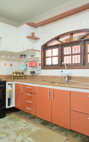 Casa à venda com 280m², 4 quartos e 5 vagasCozinha