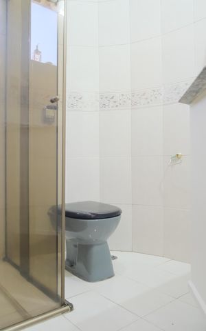 Casa à venda com 280m², 4 quartos e 5 vagasBanheiro Social