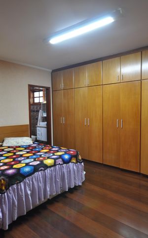 Casa para alugar com 350m², 4 quartos e 3 vagasSuíte 1