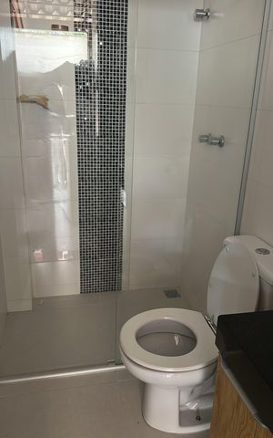 Casa à venda com 119m², 2 quartos e 2 vagasBanheiro 1