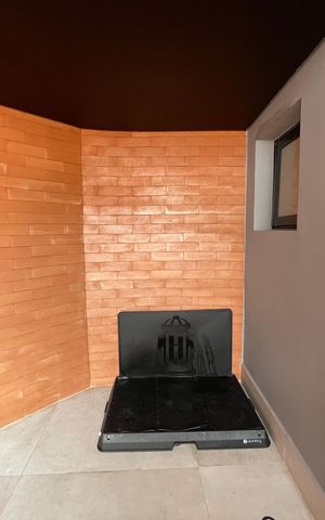 Casa à venda com 140m², 3 quartos e 2 vagas Casa à venda com 140m², 3 quartos e 2 vagasVaranda