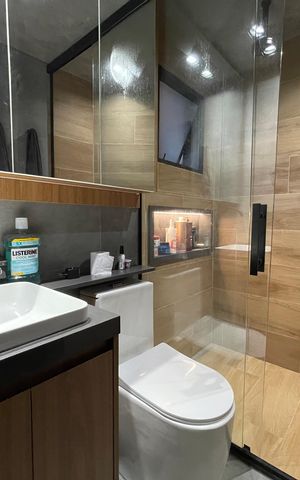 Casa à venda com 140m², 3 quartos e 2 vagas Casa à venda com 140m², 3 quartos e 2 vagasBanheiro da Suíte master