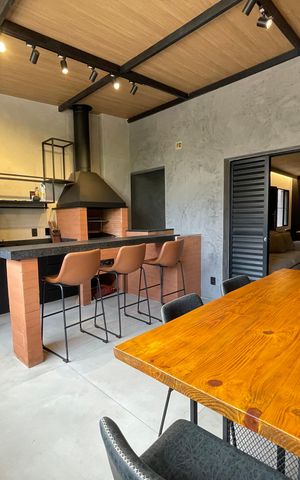 Casa à venda com 140m², 3 quartos e 2 vagas Casa à venda com 140m², 3 quartos e 2 vagasVaranda gourmet