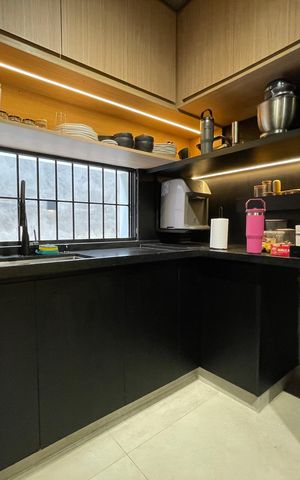 Casa à venda com 140m², 3 quartos e 2 vagas Casa à venda com 140m², 3 quartos e 2 vagasCozinha
