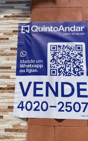 Casa à venda com 140m², 3 quartos e 2 vagas Casa à venda com 140m², 3 quartos e 2 vagasPlaca