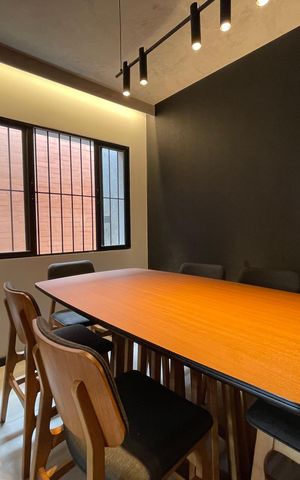 Casa à venda com 140m², 3 quartos e 2 vagas Casa à venda com 140m², 3 quartos e 2 vagasSala