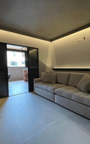 Casa à venda com 140m², 3 quartos e 2 vagas Casa à venda com 140m², 3 quartos e 2 vagasSala