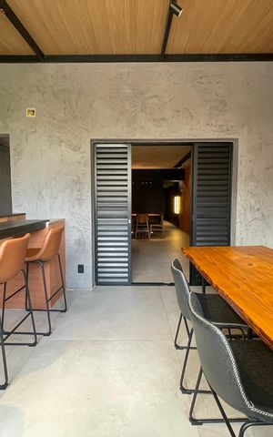 Casa à venda com 140m², 3 quartos e 2 vagas Casa à venda com 140m², 3 quartos e 2 vagasVaranda gourmet