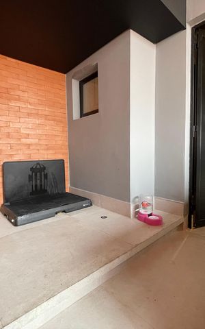 Casa à venda com 140m², 3 quartos e 2 vagas Casa à venda com 140m², 3 quartos e 2 vagasVaranda