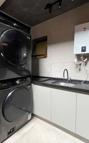 Casa à venda com 140m², 3 quartos e 2 vagas Casa à venda com 140m², 3 quartos e 2 vagasÁrea de Serviço
