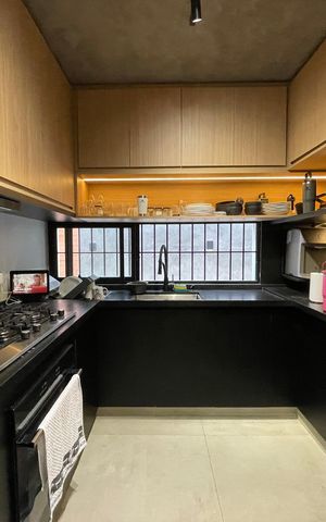 Casa à venda com 140m², 3 quartos e 2 vagas Casa à venda com 140m², 3 quartos e 2 vagasCozinha