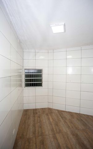 Casa para alugar com 355m², 5 quartos e 4 vagasBanheiro 4