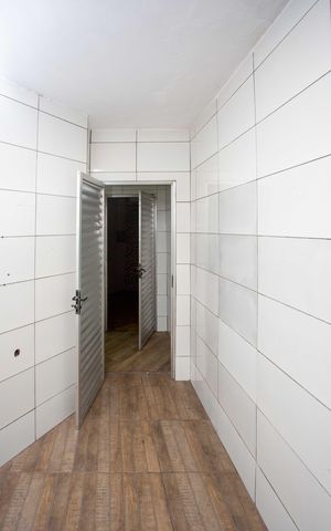Casa para alugar com 355m², 5 quartos e 4 vagasBanheiro 4