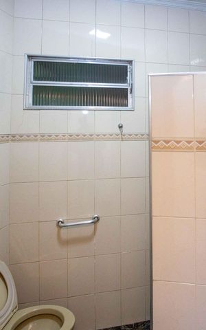 Casa para alugar com 355m², 5 quartos e 4 vagasBanheiro 1