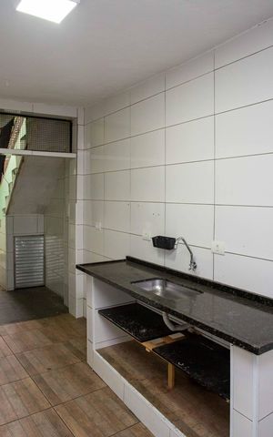 Casa para alugar com 355m², 5 quartos e 4 vagasCozinha 2