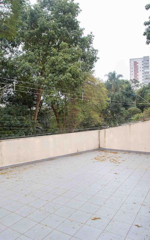 Casa para alugar com 355m², 5 quartos e 4 vagasVaranda