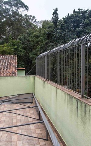 Casa para alugar com 355m², 5 quartos e 4 vagasSacada