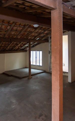 Casa para alugar com 355m², 5 quartos e 4 vagasPorão
