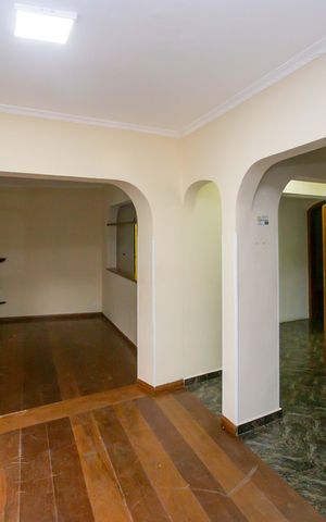 Casa para alugar com 355m², 5 quartos e 4 vagasSala 1