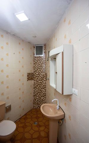 Casa para alugar com 355m², 5 quartos e 4 vagasBanheiro 4