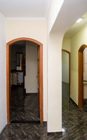 Casa para alugar com 355m², 5 quartos e 4 vagasHall
