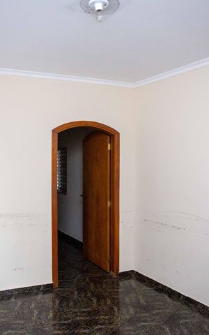 Casa para alugar com 355m², 5 quartos e 4 vagasSala 4