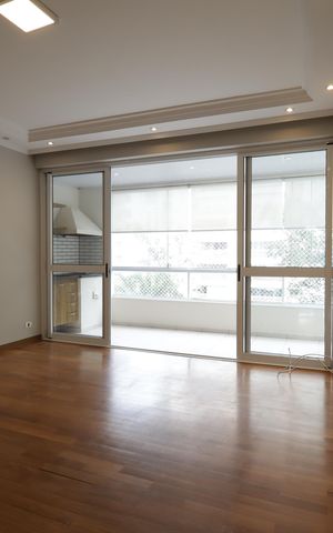 Apartamento para alugar com 114m², 3 quartos e 3 vagasSala