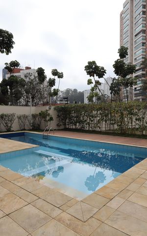 Apartamento para alugar com 114m², 3 quartos e 3 vagasÁrea comum - Piscina