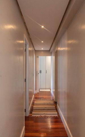 Apartamento à venda com 81m², 3 quartos e 2 vagasCorredor