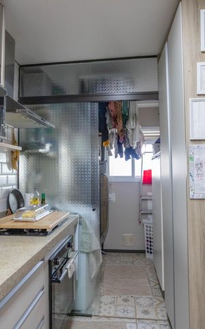 Apartamento à venda com 81m², 3 quartos e 2 vagasCozinha