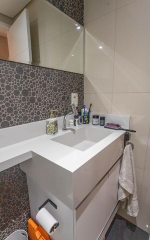 Apartamento à venda com 81m², 3 quartos e 2 vagasBanheiro social