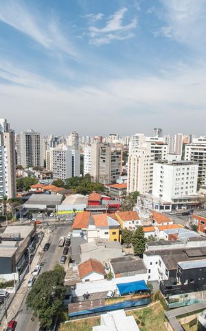 Apartamento à venda com 142m², 3 quartos e 2 vagas Apartamento à venda com 142m², 3 quartos e 2 vagasVista da suíte 3