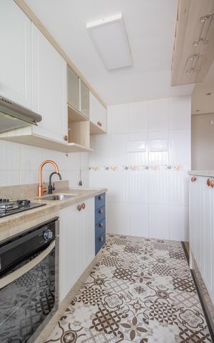 Apartamento à venda com 63m², 3 quartos e 2 vagas Apartamento à venda com 63m², 3 quartos e 2 vagasCozinha
