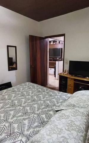Casa à venda com 164m², 4 quartos e 2 vagas