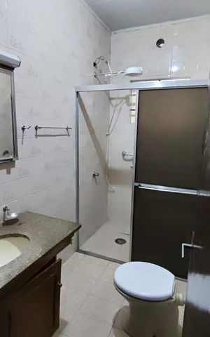 Casa à venda com 164m², 4 quartos e 2 vagas