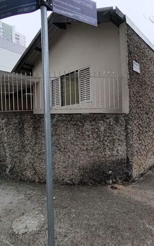 Casa à venda com 164m², 4 quartos e 2 vagas