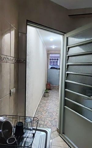 Casa à venda com 164m², 4 quartos e 2 vagas