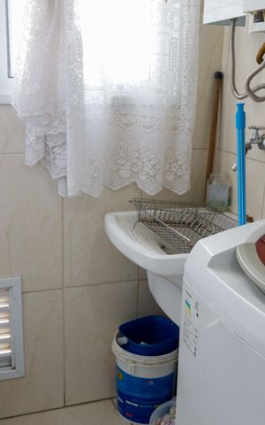 Apartamento à venda com 65m², 3 quartos e 1 vaga Apartamento à venda com 65m², 3 quartos e 1 vagaLavanderia