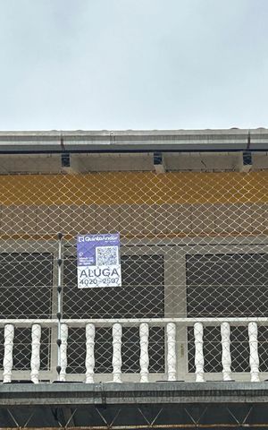 Apartamento para alugar com 130m², 3 quartos e sem vaga Apartamento para alugar com 130m², 3 quartos e sem vagaPlaca